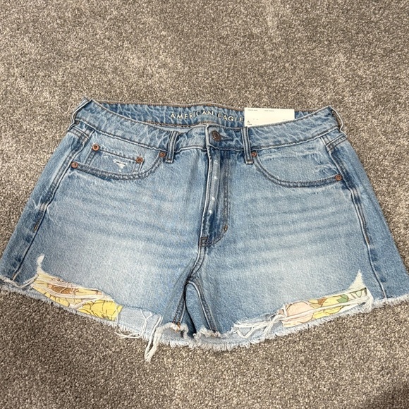 American Eagle Outfitters Pants - NWT American Eagle Low Rise Tomgirl Shorts